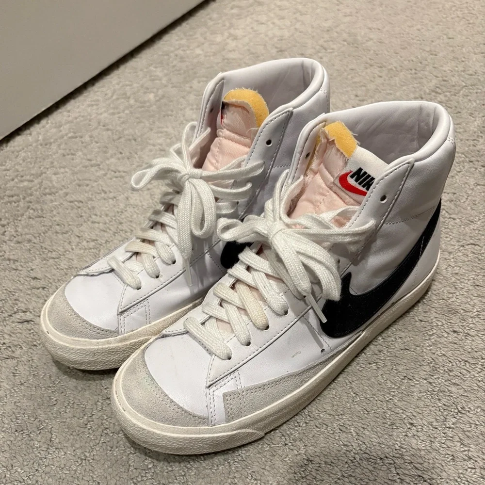 Nike Women's White and Black High-Top Blazer Sneakers